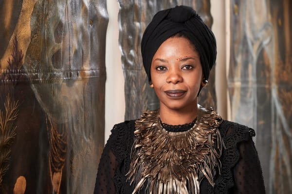 Portrait of Tuli Mekondjo, 2021. Photo by Christian Stiebahl.
