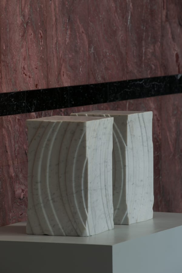 Double Vision, 2004 Carrara marble 122 x 88 x 75 cm Photo © Heini Schneebeli / Bridgeman Images