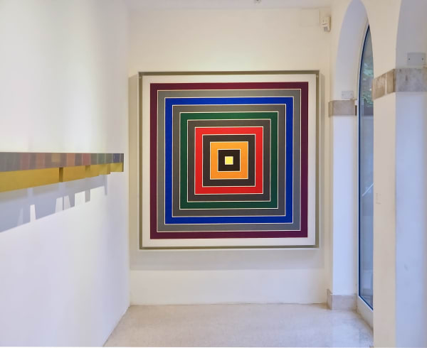 Art collection of the Peggy Guggenheim museum in Venice-Frank Stellal. Art of Frank Stella named Gray Scramble seen in the Peggy Guggenheim museum in Venice 3