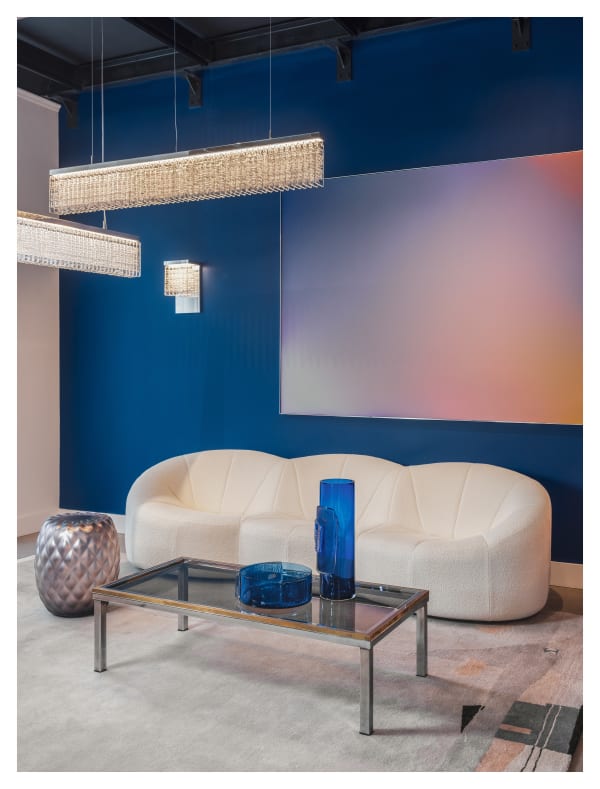 Blurred Life, Sharp Spaces