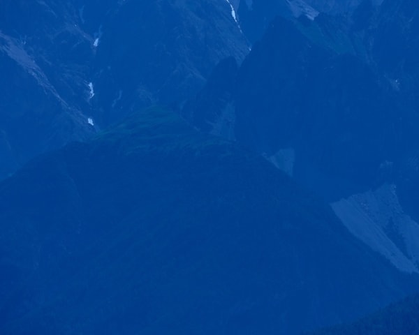 Misha de Ridder, blau, 2020