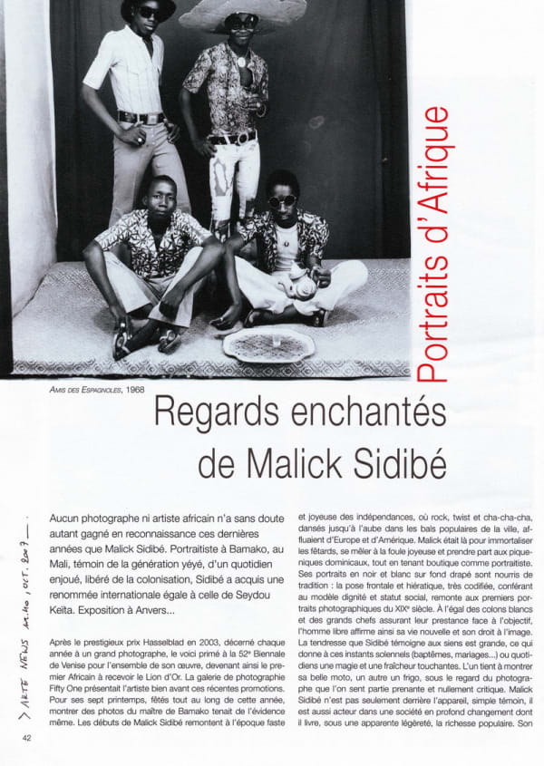 Portraits d'Afrique: Regards Enchantés de Malick Sidibé