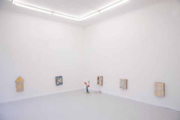 Installation view, Triptych and Two Balconies, 2019/20, courtesy of the artits and Hua international, Berlin