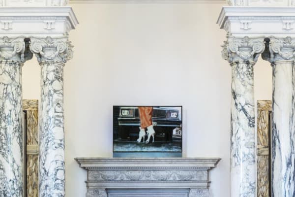 Sylvie Fleury Chaussures Italiennes 2019 Istituto Svizzero 5