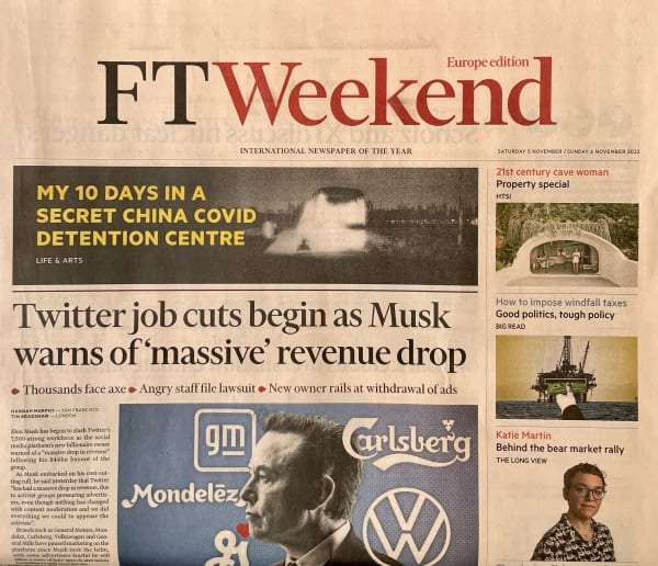 Apartment-galleries in Paris