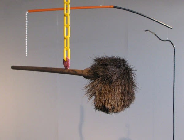 Dangling Gaffe 1Large