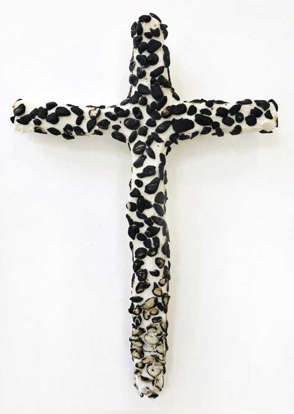 3 240X170 1150 Richardlewer Crucifix