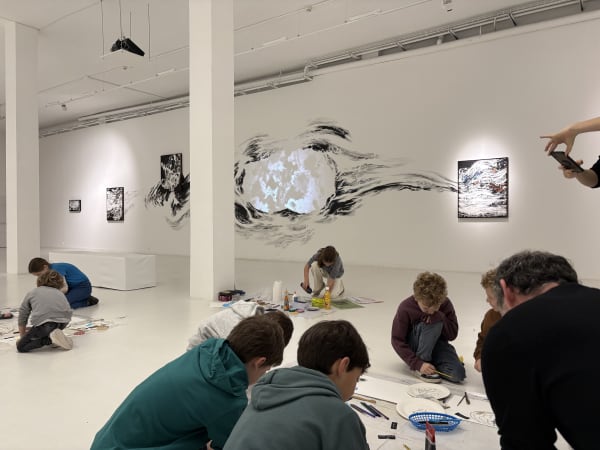 Les p'tits explorateurs d'art meet Abdelkader Benchamma