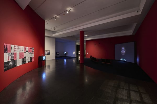 Bouchra Khalili. Entre círculos y constelaciones en MACBA (Barcelona)