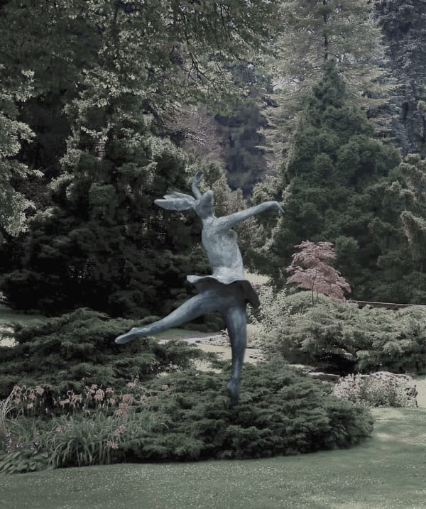 Animal garden sculpture