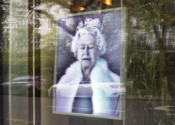 Lightness Of Being Lenticular Lightbox Window Display 2