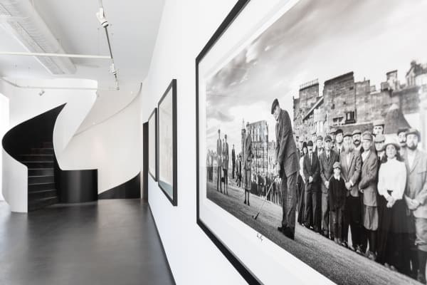 David Yarrow at fine art photography gallery In The Pink in Loule, Portugal