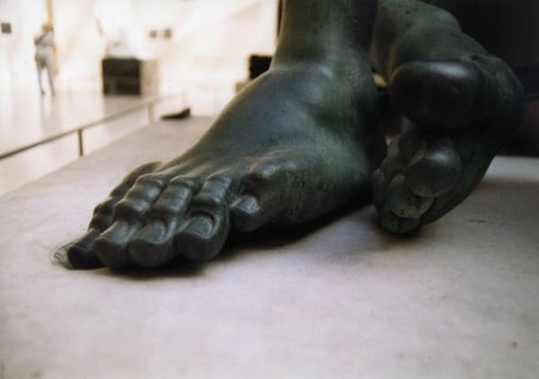 Rosell Meseguer, Pies del Louvre II, 2003