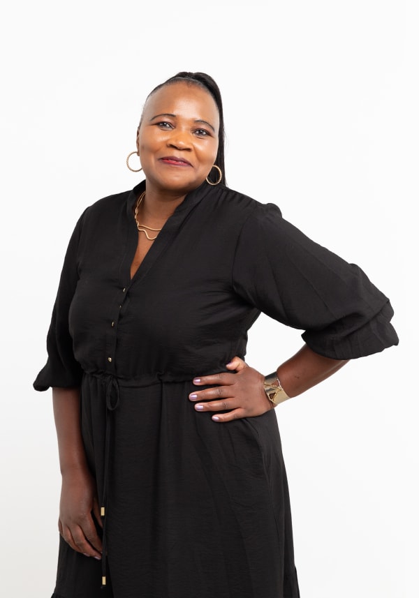 Linda Busi Mthombeni Framing Consultant | Gallery Manager Riverside
