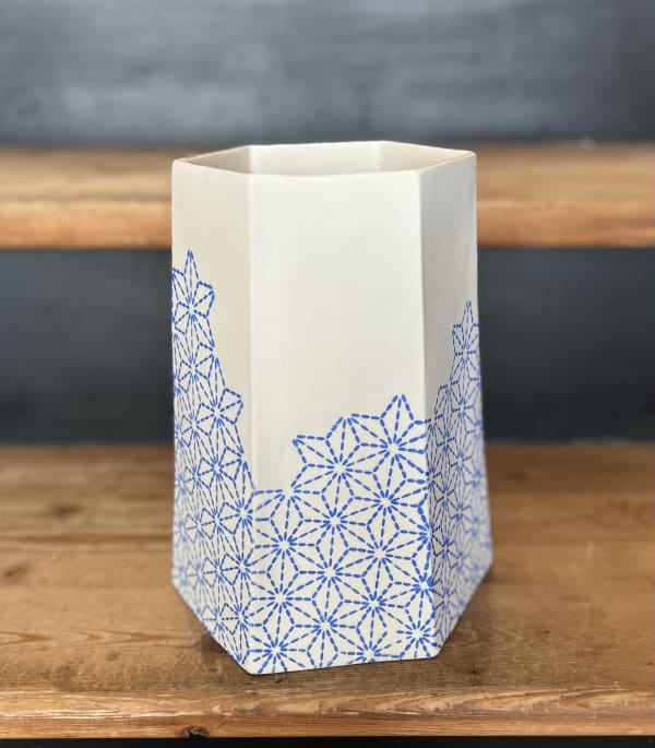 Saya McNairn-Yanagi, Star Dash Vase, 2022