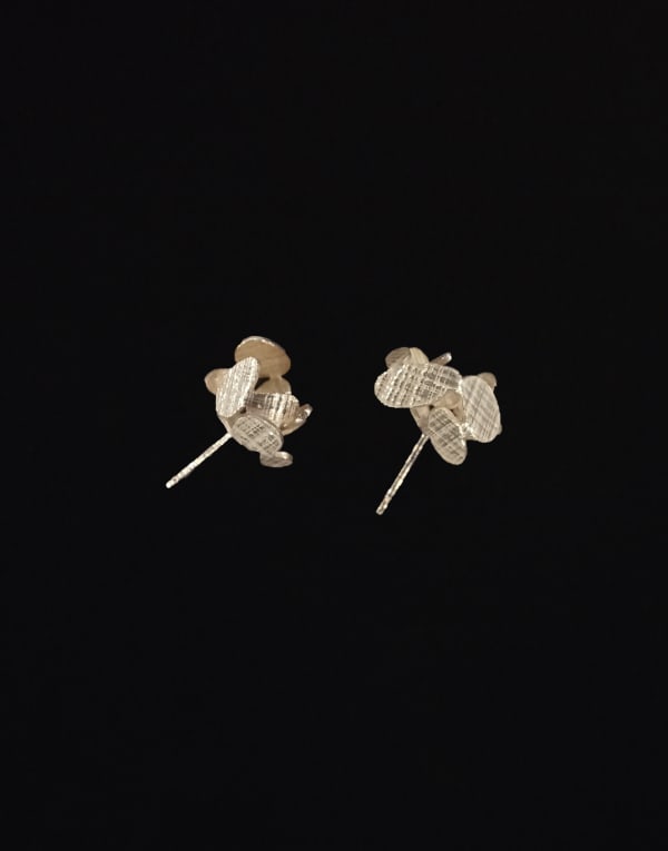 Laura Cruikshank, Falling Petals Earrings