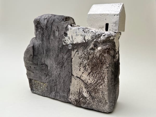 Rowena Brown, Edge (house on cliff)