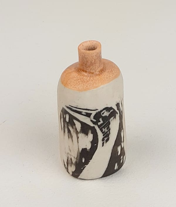 Tiny Vase 3 porcelain 10cm Fiona Thompson
