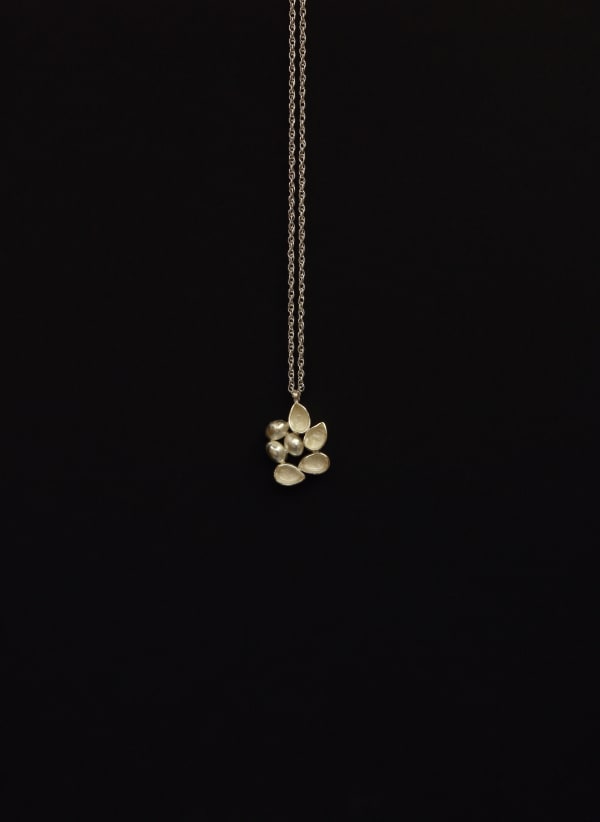 Laura Cruikshank, Hollow Petals Necklace