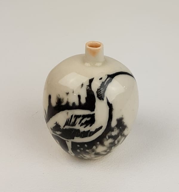 Tiny Vase 4 porcelain 10cm Fiona Thompson