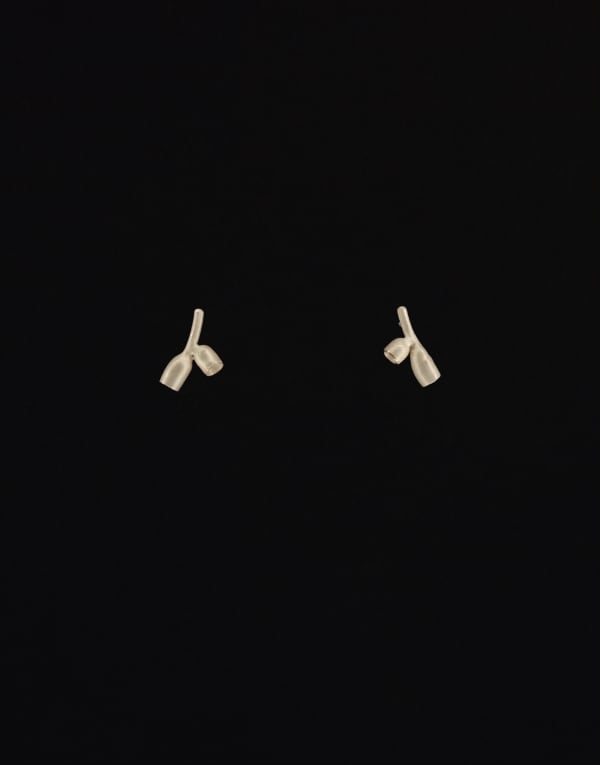 Laura Cruikshank, Silver Hollow Buds