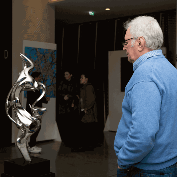 The Art of Collecting: Tips for Aspiring Art Collectors and Enthusiasts