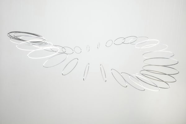 Elias Crespin Elipsis Titan, 2023 Titanio, nylon, motors, computer, electronic interface ø 95 cm