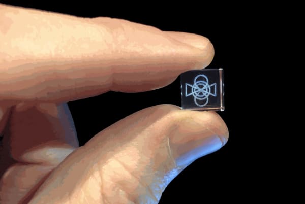 Eduardo Kac Flight-Ready version, 2022 Laser-engraved miniaturized optical cube at the limit of legibility 1 x 1 x 1 cm | 0.39 x 0.39 x 0.39 in Ed. 3 of 5 + 2PA