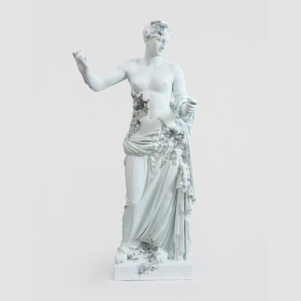 Daniel Arsham, Blue Cacite Eroded Venus of Arles, 2019. Blue calcite, selenite, hydrostone, 81 7/8 x 40 3/16 x 29 1/8 in (208 x 102.1 x 74 cm). Courtesy of the artist and Perrotin. Photo: Claire Dorn