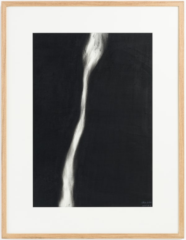 Drawing_#09 2021, 紙に炭/ Charcoal on paper H51 x W35.5 cm
