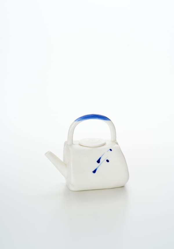 白高麗注器/ Korean White Pot 1993, 陶/ Ceramic H12.3 × W13.9 × D8.2 cm