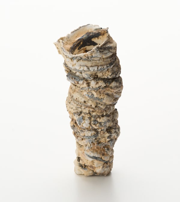 サム・チャット - Folded Earth, 2025