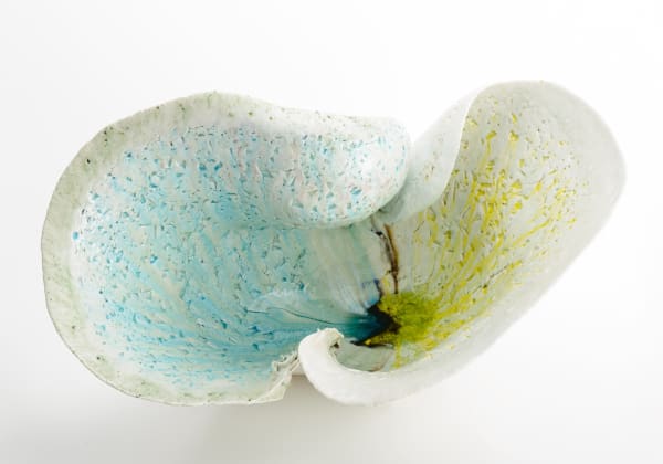 Batista, 2021 磁器 H41 × W62 × D44 cm H16.1 × W24.4 × D17.3 in. 川端 健太郎