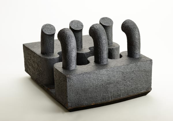 Distance, 1974 Ceramic H37.5 × W50.5 × D65.5 cm Harumi Nakashima