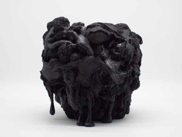 LOVEマシーン, 2020 陶 H24 × W27 × D27 cm 川井 雄仁