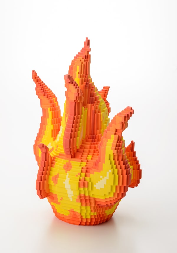 Low pixel CG「炎芸術‘19」, 2019 陶 H47.5 × W30 × D27 cm 増田 敏也