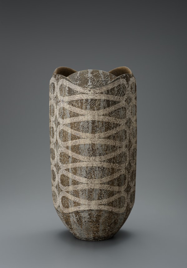 Shuto Ginsai Tsubo, 2021 Ceramic clay, clay ash, hulled ash, silver H46.8 × W24.4 × D24.4 cm H18.4 × W9.6 × D9.6 in. Daisuke Iguchi