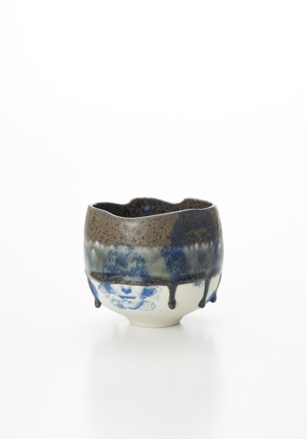 Glaze Warp 00, 2025 Porcelain, glaze H11.3 × W12.5 × D12 cm H4.4 × W4.9 × D4.7 in. Yuki Tawada +Fuku Fukumoto