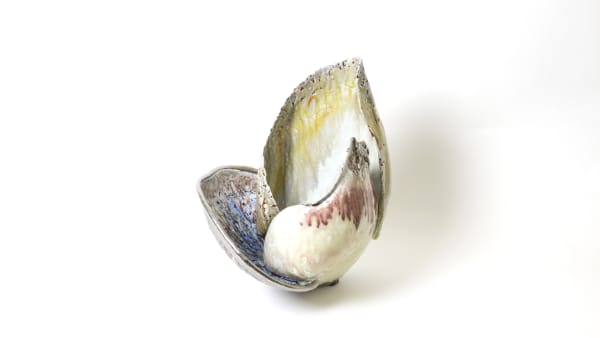 Batista, 2015 磁器 H38 × W33.5 × D31 cm H14.9 × W13.1 × D12.2 in. 川端 健太郎