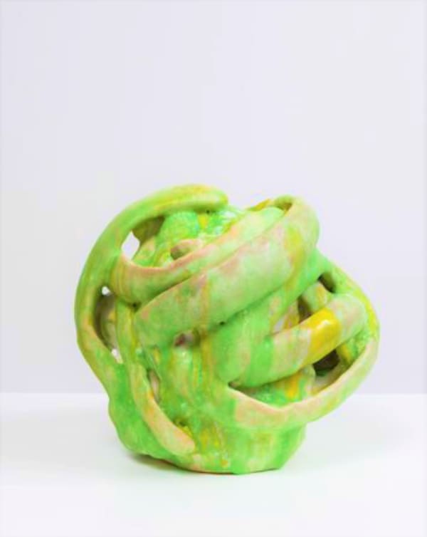 Fruit landscape, 2016 陶 H21.6 x W25.4 x D22.9 cm マット・ウェデル