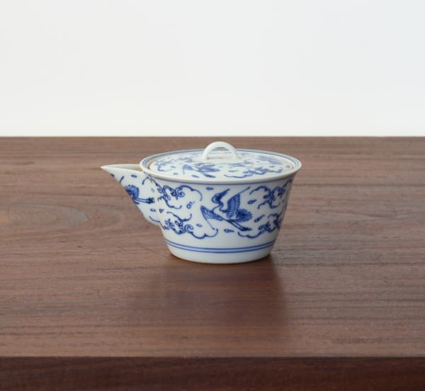 Teapot with Cloud and Crane Design Ceramic H7 × W12 × D9.6 cm H2.7 × W4.7 × D3.7 in. Chikusen Miura