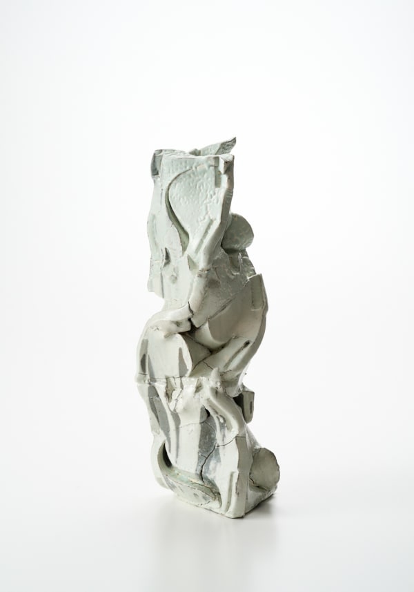 Kohiki Sculptural Form, 2025 陶 H52 × W19 × D19 cm H20.4 × W7.4 × D7.4 in. 道川 省三
