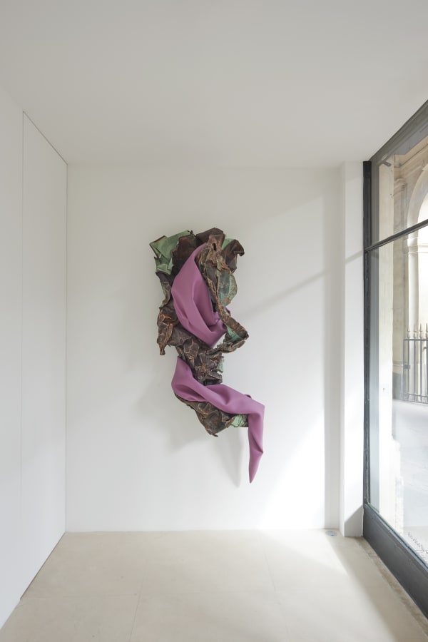 Kennedy Yanko I have shaped into a kind of life, 2023 Paint skin, copper 208 x 89 x 53,5 cm. Kennedy Yanko, She is a verb, Devals x Salon 94, 15 octobre - 12 novembre 2023