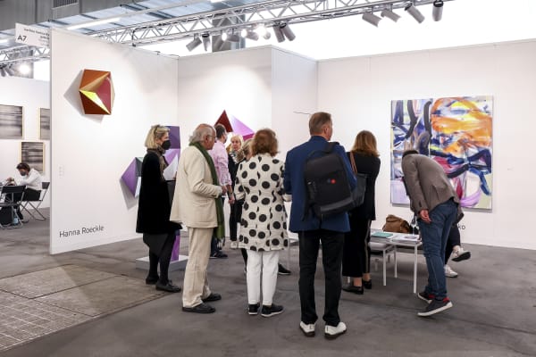 © Volta Basel 2021, Hanna Roeckle, Liliane Tomasko, Conrad Jon Godly