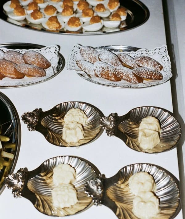 TREASURE HUNT: CURATED BRUNCH TOUR