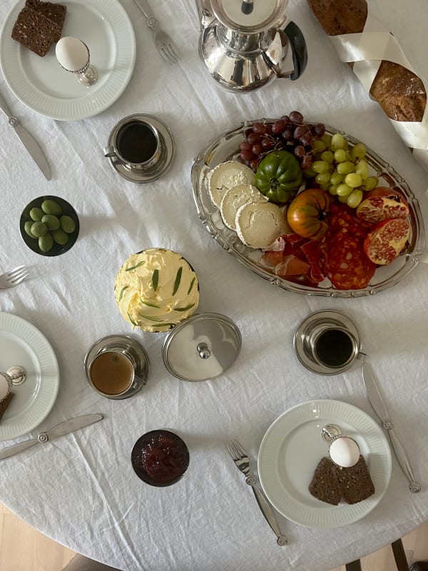 GALLERY BRUNCH & SCREENING