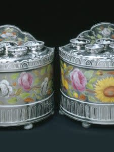 Pair of Staffordshire lustred Bulb pots and covers, Circa: 1805