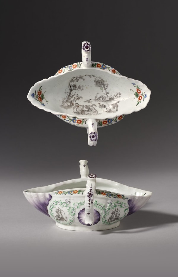 Rare And important Pair Of First Period Dr. Wall Worcester Double Handled And Double Lipped Sauceboats, Circa 1754