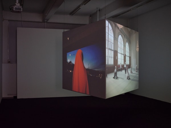 Installation view, Salad Hilowle, När morgonstjärnan brinner, 2025, Cecilia Hillström Gallery. Photo: Jean-Baptiste Béranger.