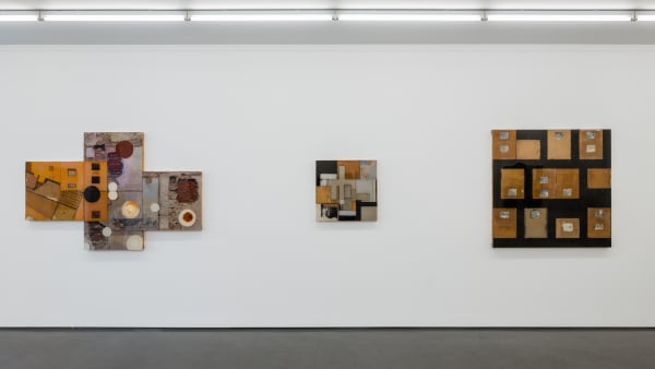 Installation view, Clay Ketter, Scope, Not Scape, 2014, Cecilia Hillström Gallery. Photo: Jean-Baptiste Béranger